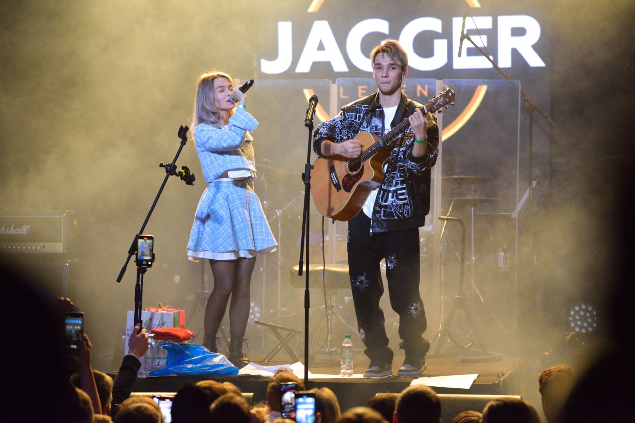 AkStar. Концертный тур «Вне времени»